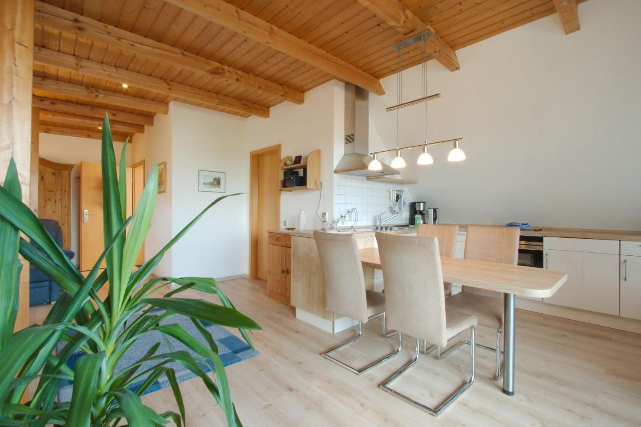 Zwei Ferienwohnungen Ankerpatz 70 Qm Mit Loggia & Puppenstube 50 Qm Mit Gartenterrasse In Hagenburg Naehe Steinhuder Meer Exterior foto